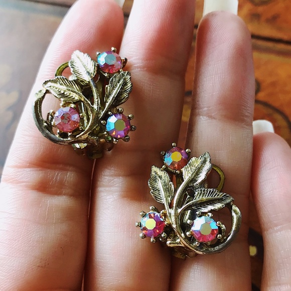 Vintage 50s Aurora Borealis Pink Earrings - Picture 5 of 8